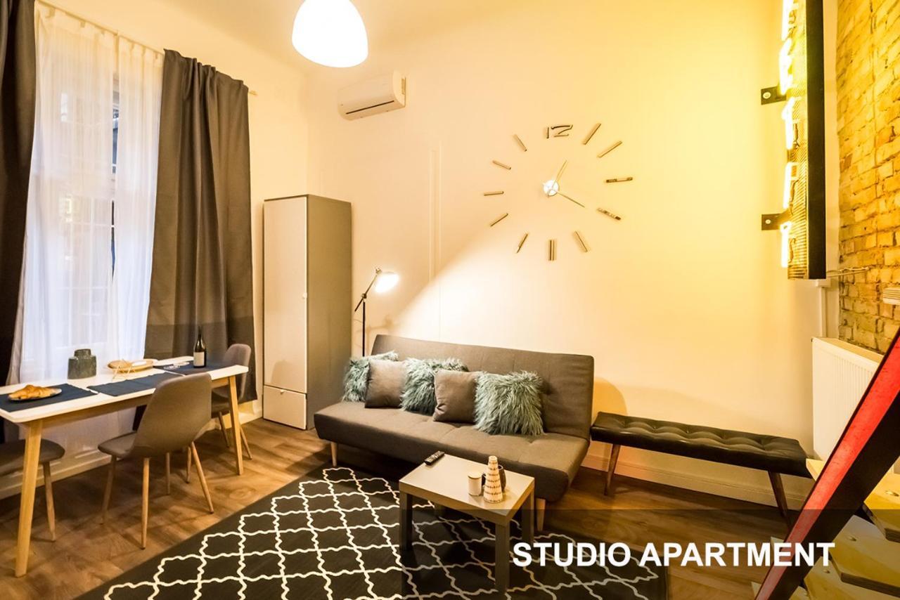 Apartman Bpr Whistle Arts Industrial