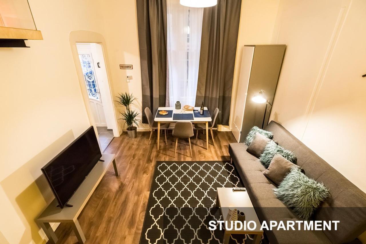 Bpr Whistle Arts Industrial Apartman