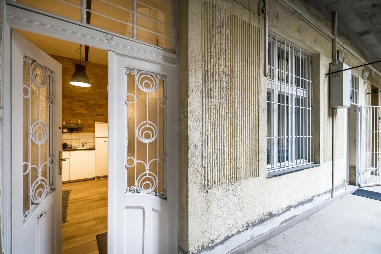 Bpr Whistle Arts Industrial Apartman